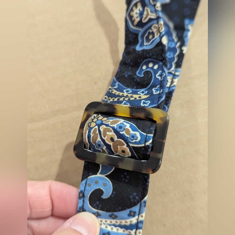 Vera Bradley Retired Windsor Navy Blue Paisley adjustable strap Crossbody Bag - Picture 4 of 9